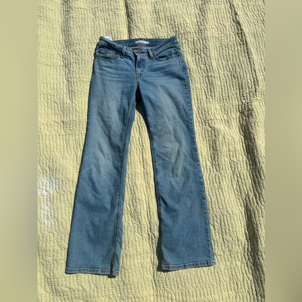 Levi Superlow Bootcut Jeans - size 28